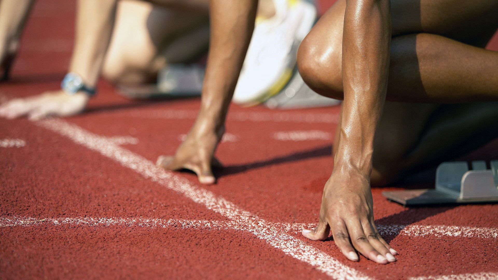 中超激烈对抗！克雷桑推人染黄，引发混战，王秋明遭嘲讽